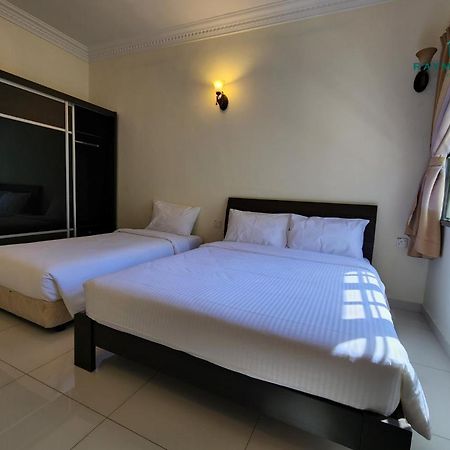 99 Kelawei Apartment George Town Exterior foto