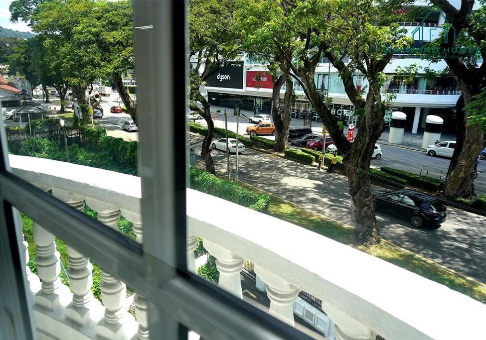 99 Kelawei Apartment George Town Exterior foto